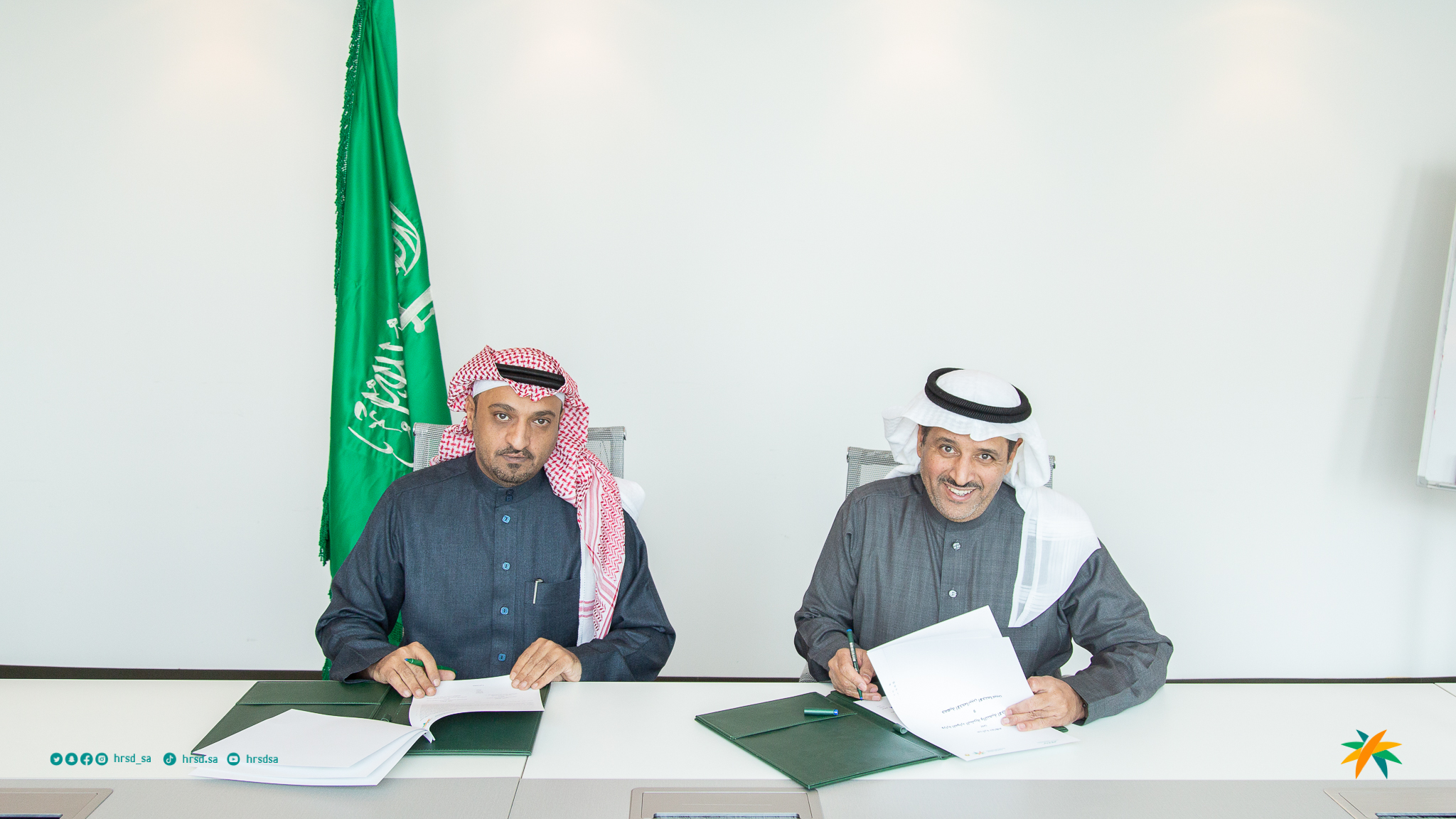 توقيع مذكرة تعاون مشترك مع وزارة الموارد البشرية والتنمية الاجتماعية فرع الرياض ممثلة في الإدارة العامة لمكافحة التسول